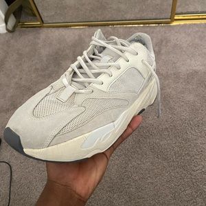 YEEZY ANALOG